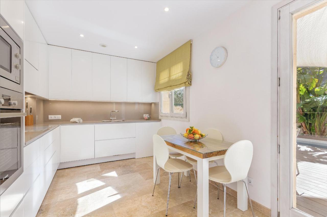 Vakantiehuis Margarita - Modern Townhouse With Private Pool